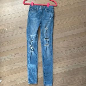 Levi’s high rise skinny jeans